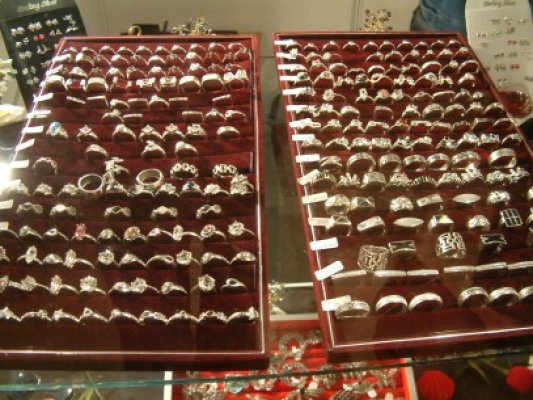 Aurul şi argintul, creşteri de preţ de peste 10%
